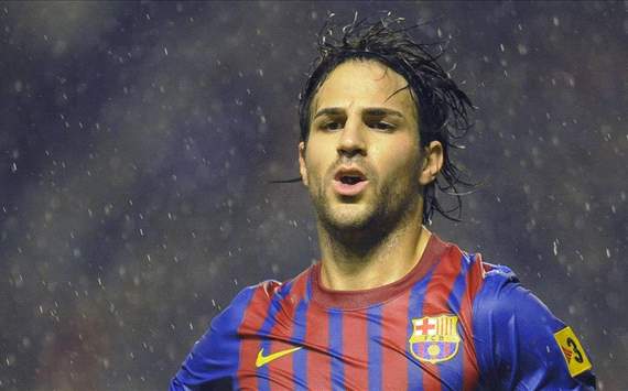 Cesc Considering United as Arsenal Waste Time on Suarez