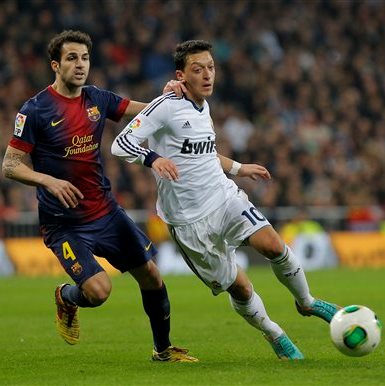 Cesc Fabregas vs Mesut Ozil