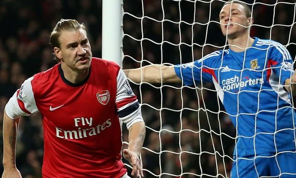 Bendtner Cardiff Arsenal