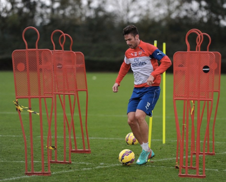 Giroud returns Arsenal training