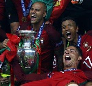 Ronaldo Euro 2016 trophy